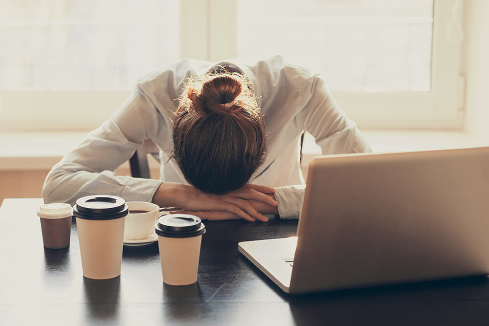 Cafeína e o sono: entenda a influência do café para insônia e bem-estar!