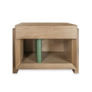 Mesa de cabeceira comporta